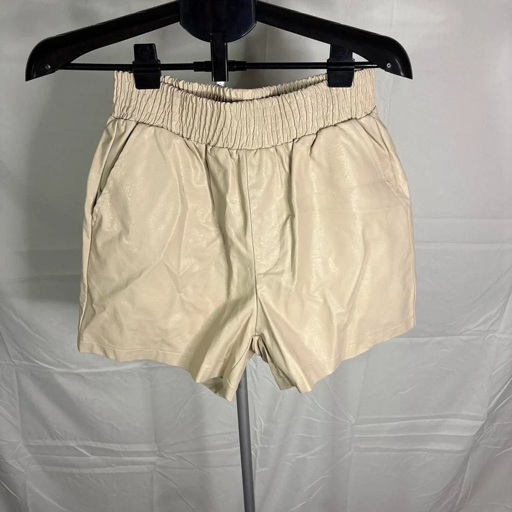 Princess Polly Cream Pleather shorts